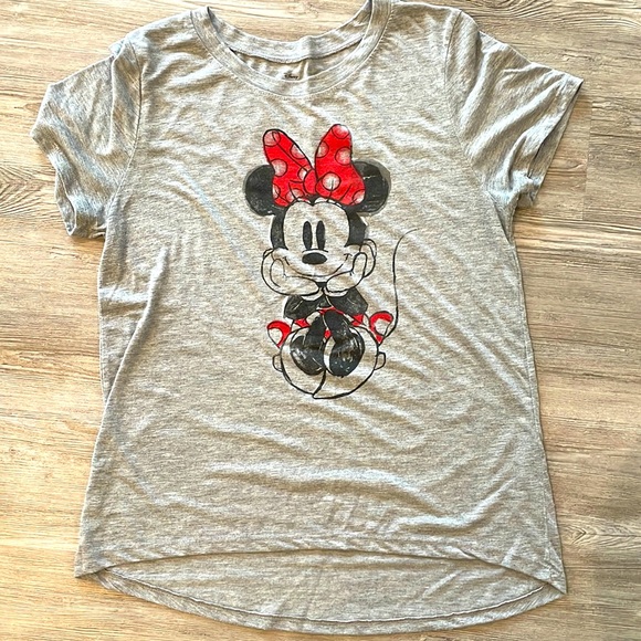 Disney Tops - Women’s XL Disney Minnie Mouse tee